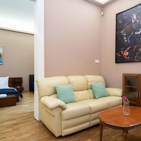 Kiraly Central Apartment With Free Parking And Ac 부다페스트 외부 사진