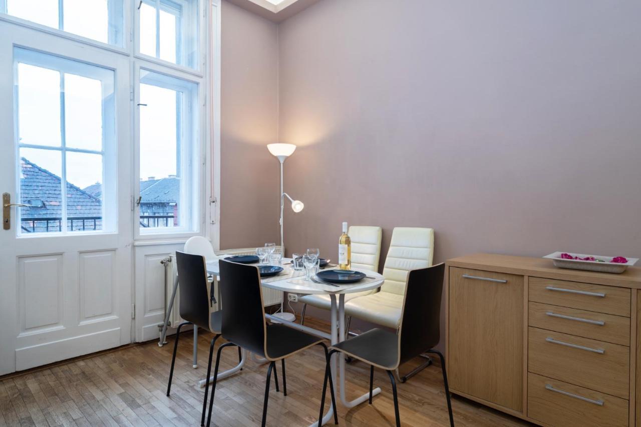 Kiraly Central Apartment With Free Parking And Ac 부다페스트 외부 사진