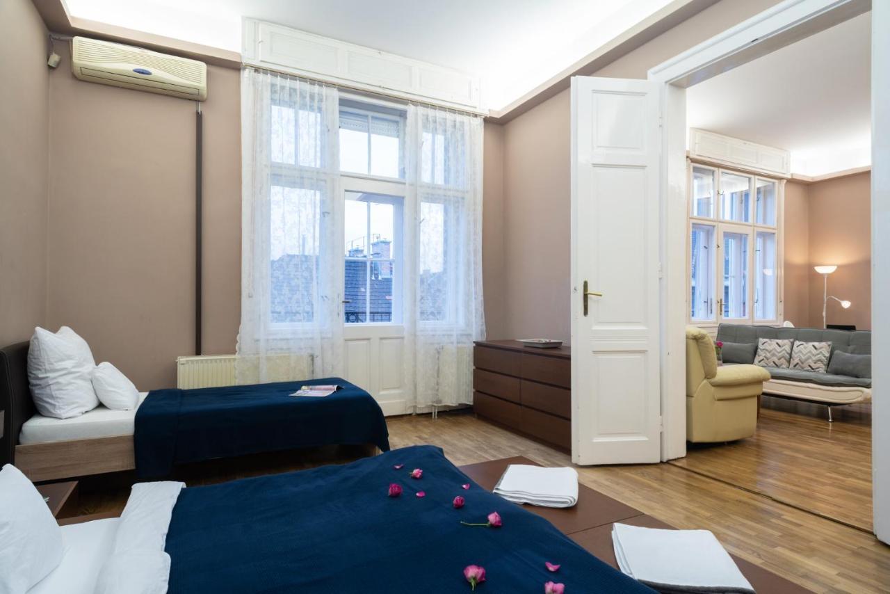 Kiraly Central Apartment With Free Parking And Ac 부다페스트 외부 사진